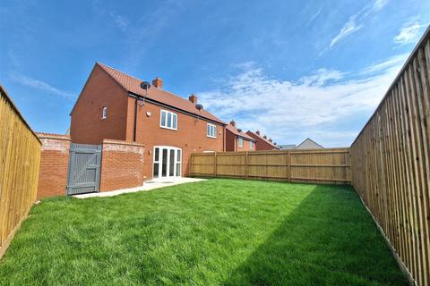 2 bedroom semi-detached house to rent, Bank Farm Drove, Chickerell, Weymouth