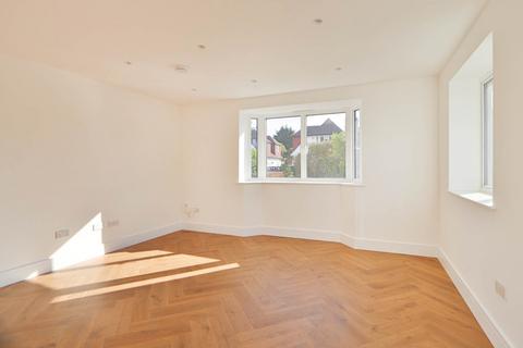 undefined, Motspur Park, New Malden