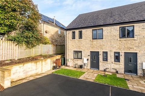 3 bedroom end of terrace house for sale, Bronte Court, Thornton, Bradford, West Yorkshire, BD13