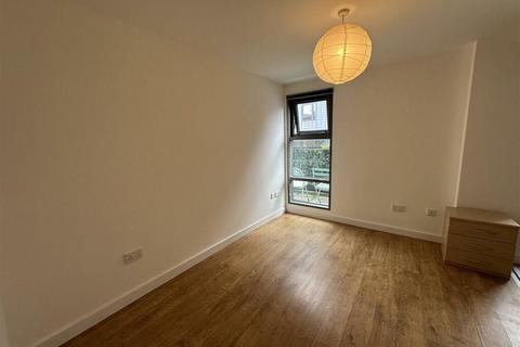 2 bedroom apartment for sale, Blantyre Street, Manchester M15