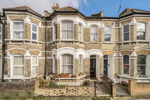 4 bedroom house for sale, Ballater Road, London SW2