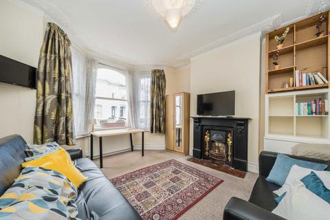 4 bedroom house for sale, Ballater Road, London SW2