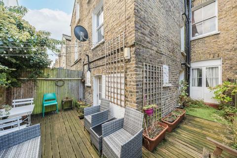 4 bedroom house for sale, Ballater Road, London SW2