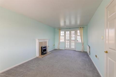 2 bedroom apartment to rent, Anchor Close, Shoreham-By-Sea, BN43