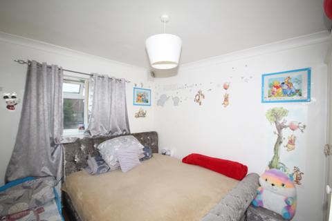 2 bedroom flat to rent, Northolt Road, Harrow, Middlesex, HA2