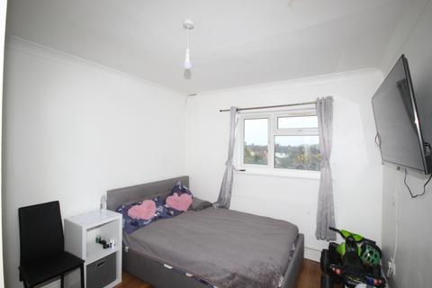 2 bedroom flat to rent, Northolt Road, Harrow, Middlesex, HA2