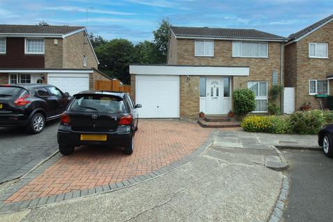 4 bedroom detached house for sale, Pound Hill, Crawley