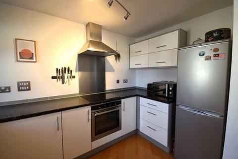 2 bedroom flat to rent, Union Close, Bideford, Devon