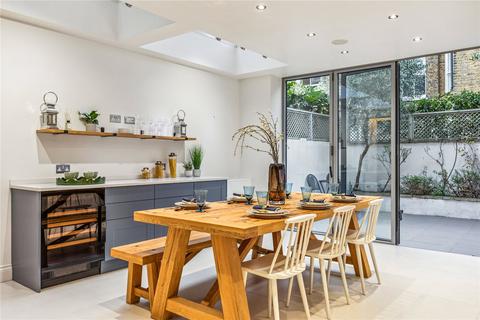 39 Marney Road, London, SW11 5EW