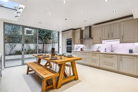 39 Marney Road, London, SW11 5EW