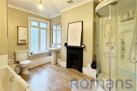 2 bedroom semi-detached house for sale, St. Michaels Road, Aldershot, Hampshire