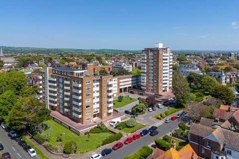 1 bedroom flat for sale, Manor Lea, Boundary Road, Worthing, West Sussex, BN11