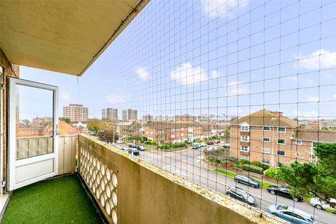 1 bedroom flat for sale, Manor Lea, Boundary Road, Worthing, West Sussex, BN11