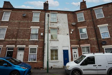 4 bedroom flat for sale, Palin Street, Nottingham NG7