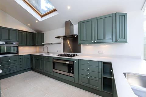 6 bedroom house to rent, Eastern Road, East Finchley, London