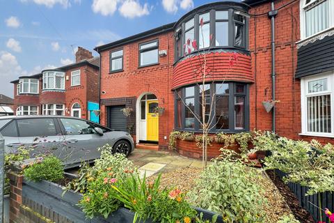 4 bedroom semi-detached house for sale, Wroxham Avenue, Manchester M34