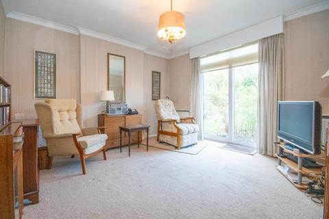 2 bedroom detached house for sale, Harlyn Drive, Pinner HA5