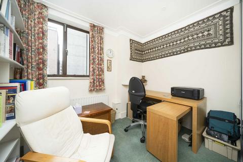 3 bedroom flat for sale, Bridgewater Square, London EC2Y