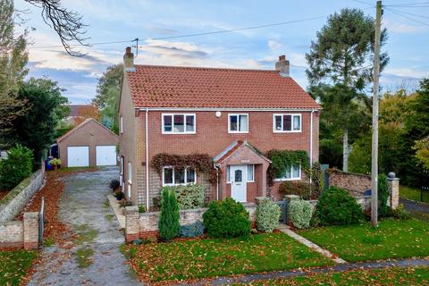 4 bedroom detached house for sale, Town Street, Shiptonthorpe