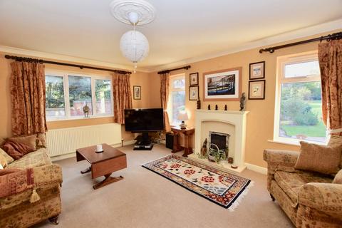 4 bedroom detached house for sale, Town Street, Shiptonthorpe