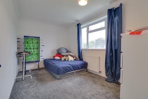 34 Barnfield Close, Southampton, SO19 9GT