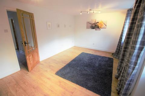 3 bedroom terraced house to rent, Kershaw Street, Derbyshire SK13