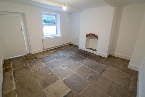 2 bedroom terraced house to rent, High Street West, Derbyshire SK13