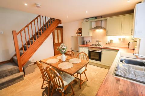 2 bedroom cottage for sale, Marple Road, Glossop SK13