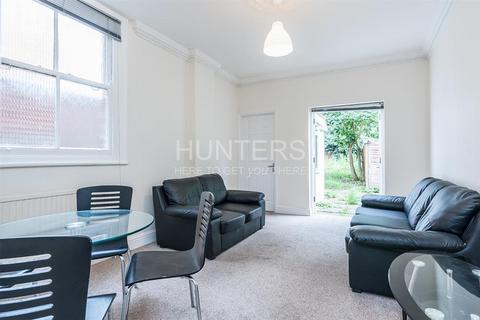 3 bedroom flat to rent, Anson Road, London, NW2