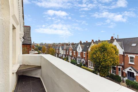 2 bedroom apartment for sale, Thurleigh Road, SW12