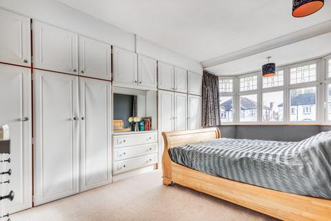 33 Ruskin Drive, Worcester Park, KT4 8LG
