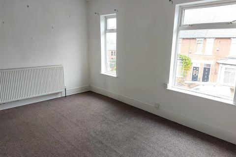 1 bedroom maisonette to rent, Shirburn Avenue, Mansfield