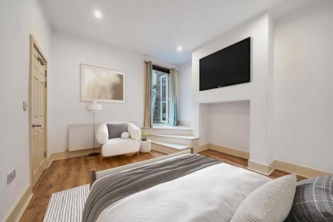 2 bedroom flat for sale, North End Road, Fulham