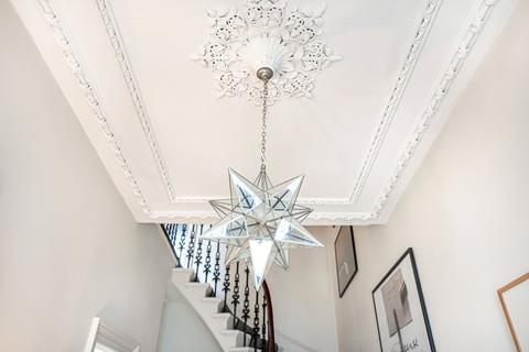 34 Regent Park Square, Glasgow, G41 2AG