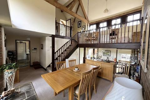 4 bedroom barn conversion to rent, Churcham, Gloucestershire