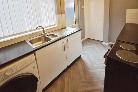 2 bedroom terraced house to rent, Stanton Road, Meir