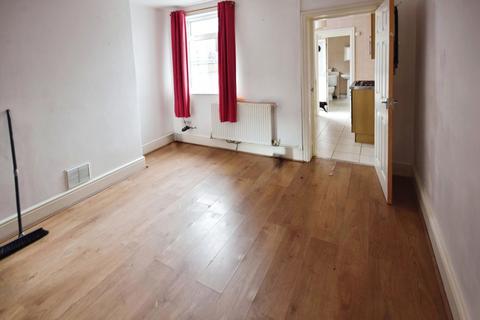 2 bedroom terraced house to rent, Church Street, Talke