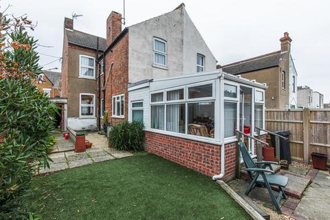 4 bedroom semi-detached house for sale, Hunstanton