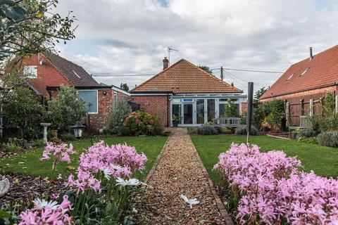 3 bedroom detached bungalow for sale, Kenwood Road, Heacham, PE31