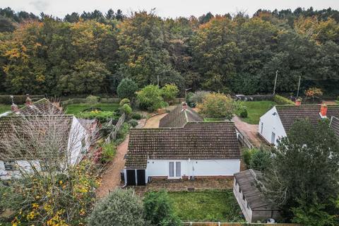 undefined, South Wootton