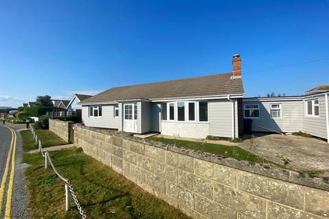 3 bedroom detached bungalow to rent, East Bracklesham Drive, Bracklesham Bay, Chichester, PO20