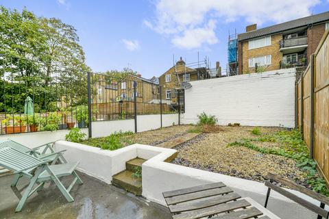 2 bedroom flat for sale, 18 Median Road, Hackney E5