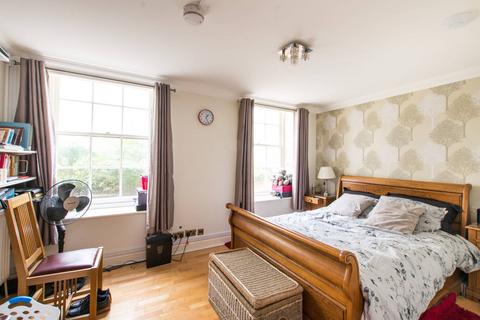 3 bedroom flat for sale, Kennington Lane, Kennington, London, SE11