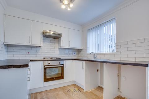 3 bedroom end of terrace house for sale, Bishops Walk, Sheffield S26