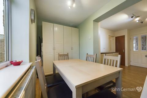 124 Byrds Lane, Uttoxeter, ST14 7NB