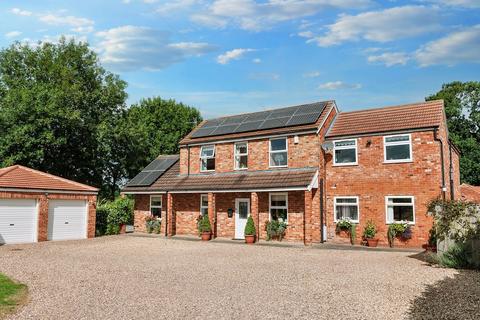 5 bedroom detached house for sale, Fulstow, Louth LN11 0XG