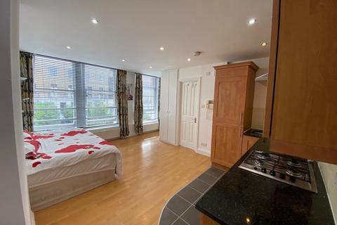 Studio to rent, at Manchester, 2A 69, Fortess Road NW5