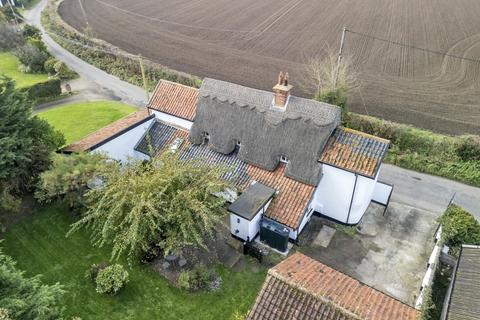 4 bedroom detached house for sale, Tibenham