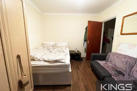 undefined, Broadlands Road