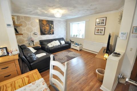 2 bedroom end of terrace house for sale, Eastbrooks Place, Pitsea, Basildon